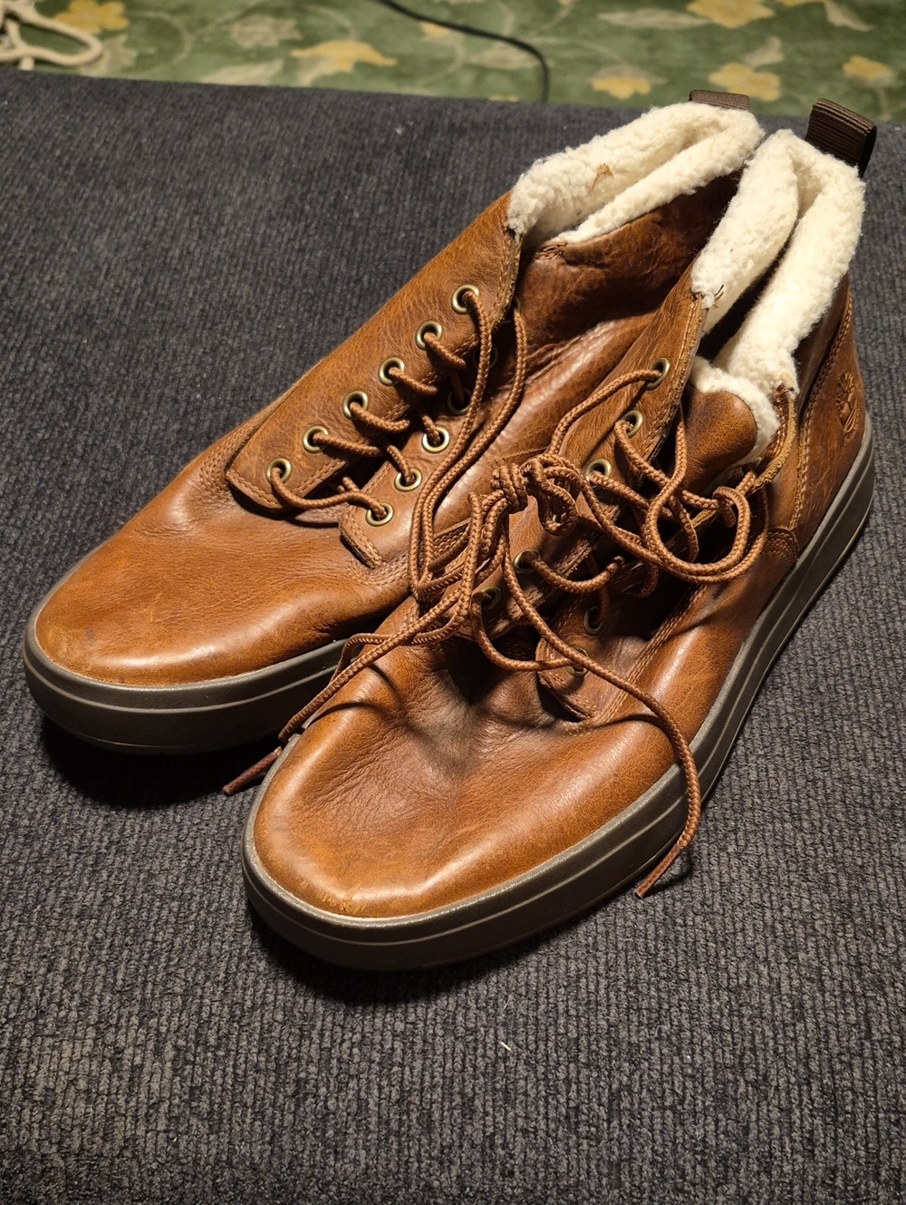 Timberland Men's Tan Leather Sherpa-Lined Chukka Boots